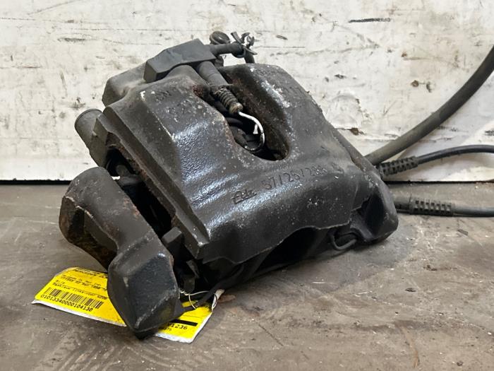 Bremszange links vorne Mercedes CLK