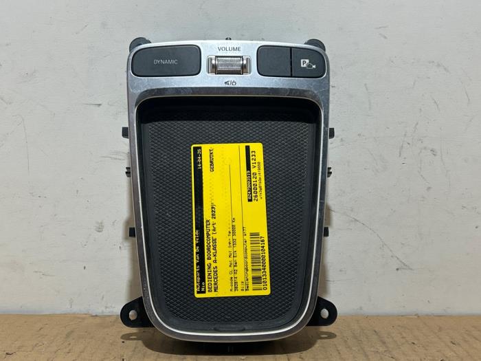 Bedienung BordSteuergerät Mercedes A-Klasse