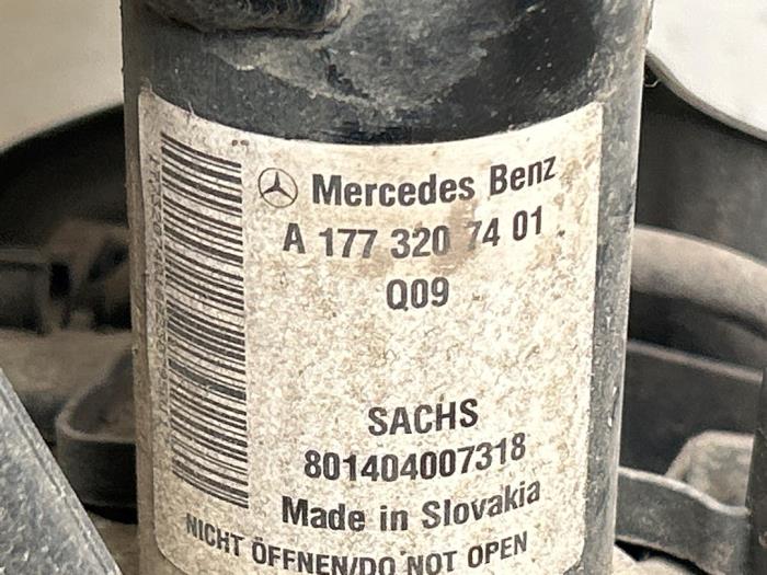 Mangueta de dirección derecha delante Mercedes A-Klasse