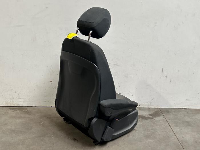 Sitz links Mercedes Vito