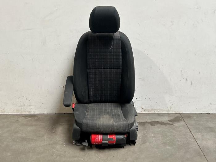 Sitz links Mercedes Vito