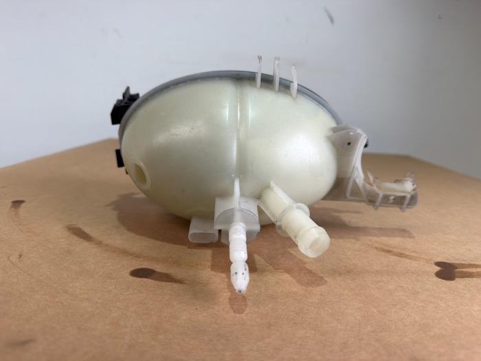 Expansion vessel Mercedes E-Klasse