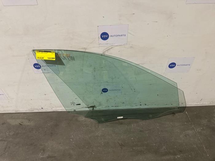 Door window 4-door, front right Mercedes C-Klasse