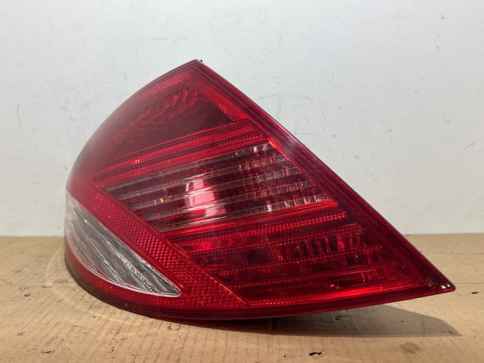 Luz trasera izquierda Mercedes CL