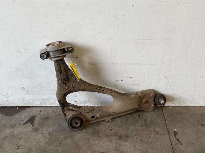 Front wishbone, left Mercedes Vito