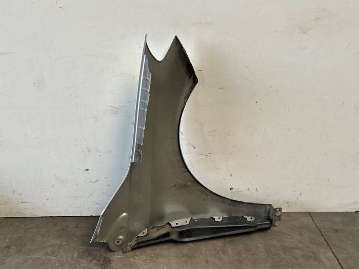 Ekran lewy przód Mercedes B-Klasse