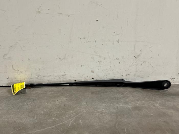Brazo delantero de limpiaparabrisas Mercedes B-Klasse