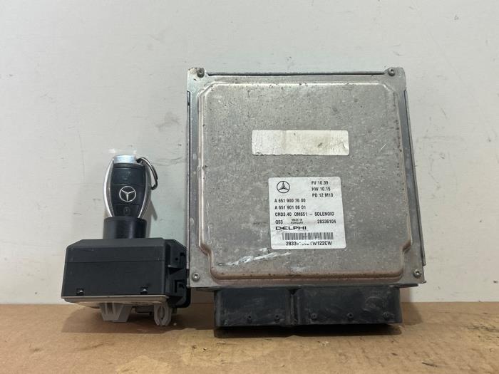 Ignition lock + computer Mercedes B-Klasse