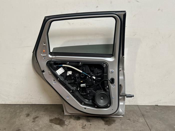 Puerta de 4 puertas izquierda detrás Mercedes B-Klasse