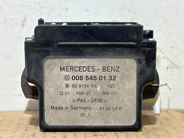 Voorgloei Relais Mercedes 190E/D