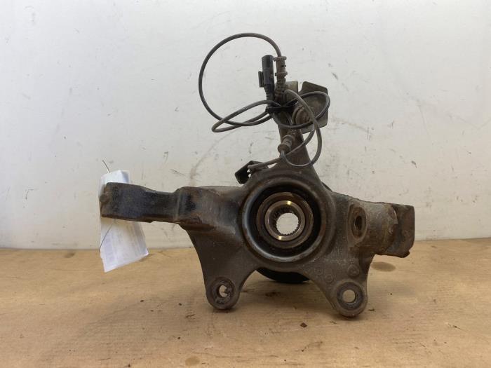 Knuckle, front right Mercedes Vito