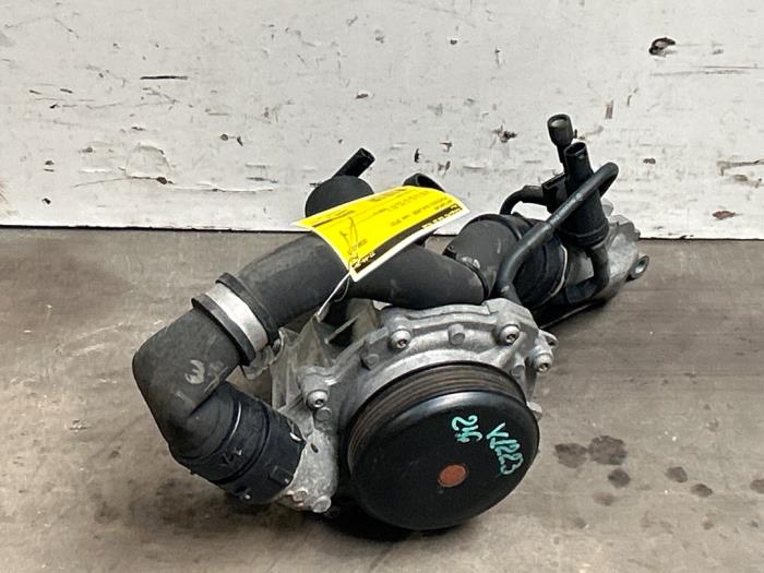 Pompa wodna Mercedes B-Klasse