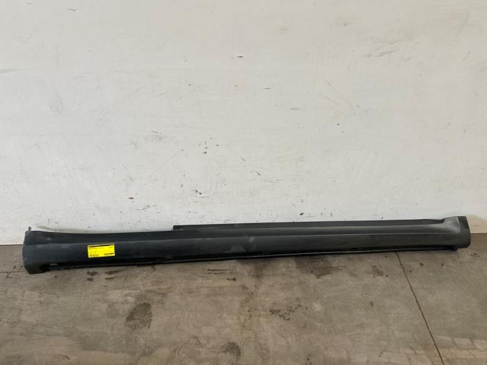 Próg prawy Mercedes A-Klasse