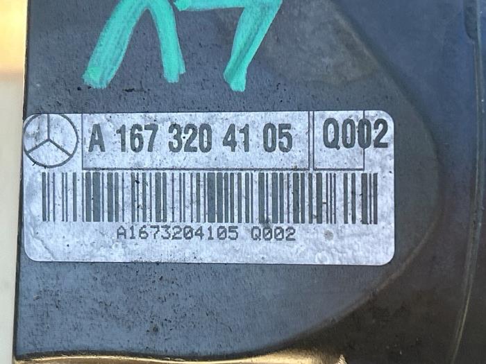Pompe hydraulique Mercedes GLE