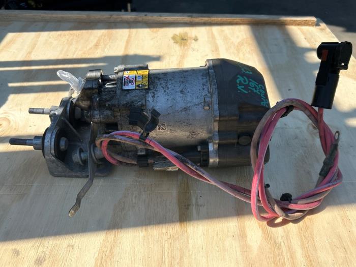 Pompe hydraulique Mercedes GLE