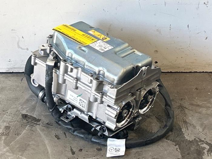 Unidad de control de accionamiento eléctrico Mercedes GLA