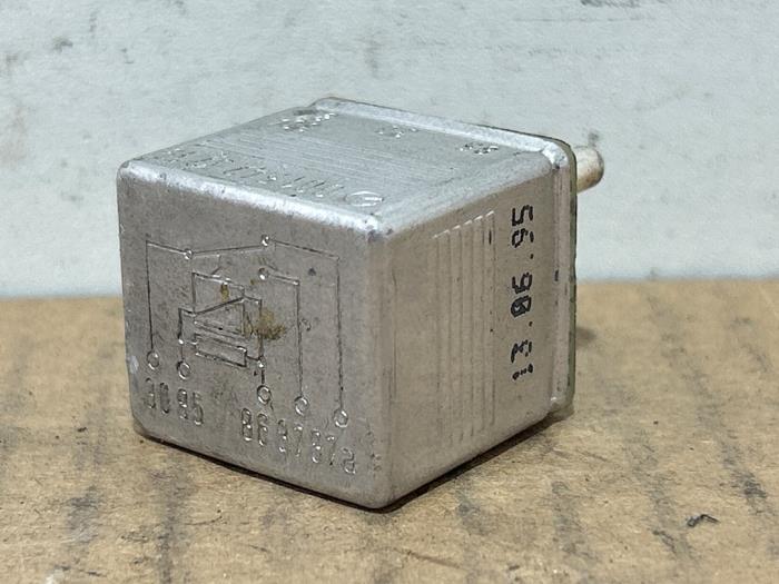 Relais Mercedes E-Klasse