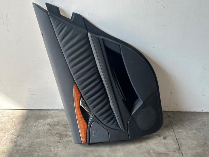 Rear door trim 4-door, right Mercedes E-Klasse
