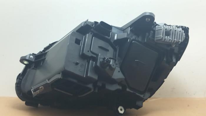 Reflektor prawy Mercedes C-Klasse