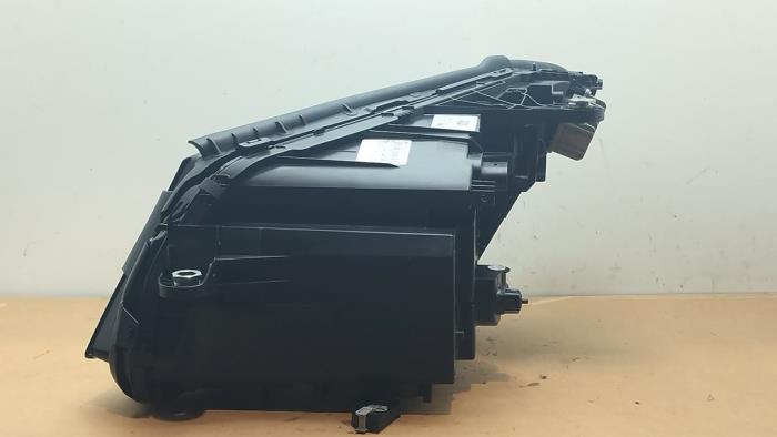 Reflektor prawy Mercedes C-Klasse