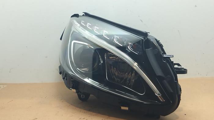 Reflektor prawy Mercedes C-Klasse