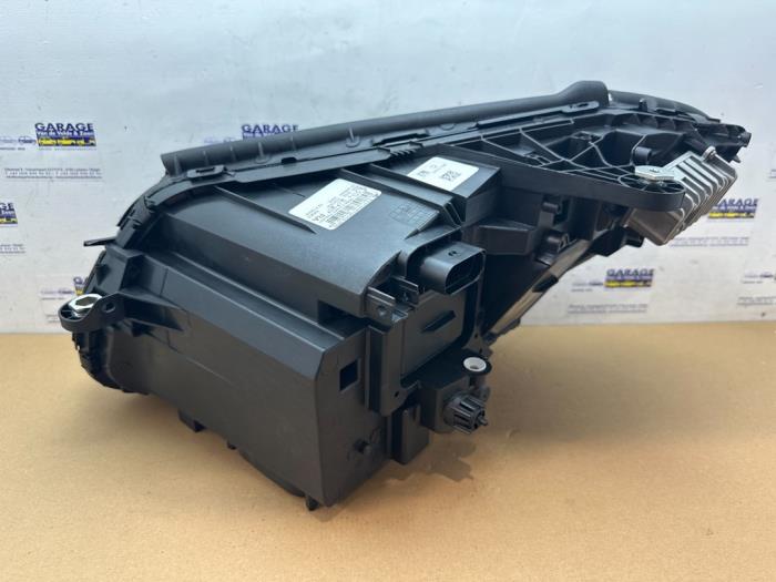 Reflektor prawy Mercedes C-Klasse