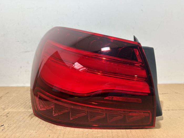 Feu arrière gauche Mercedes A-Klasse