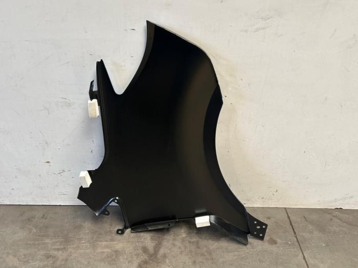 Front wing, left Mercedes Sprinter