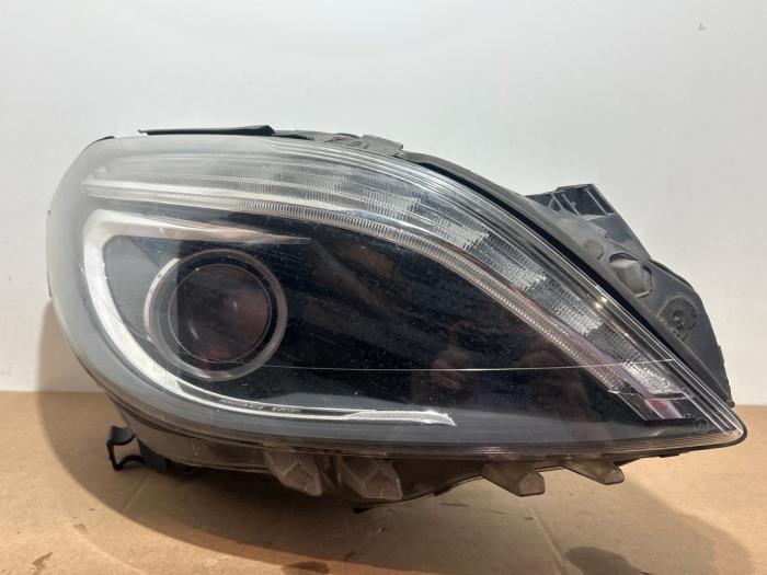 Phare droit Mercedes B-Klasse