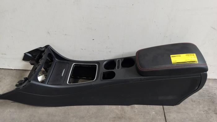 Middenconsoles Mercedes GLA