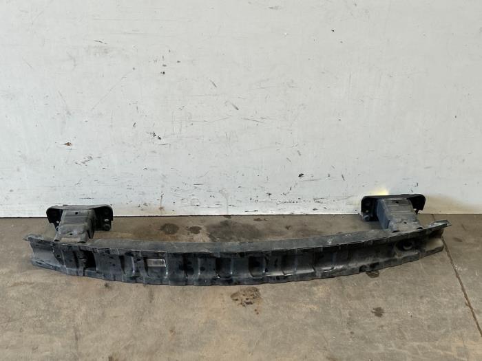 Barre châssis arrière Mercedes GLA