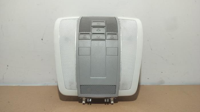 Eclairage intérieur avant Mercedes C-Klasse