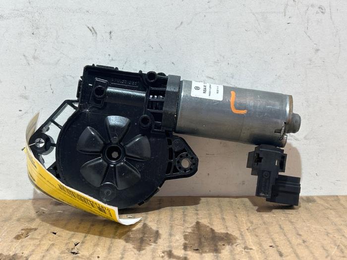Sunroof motor Mercedes GLA