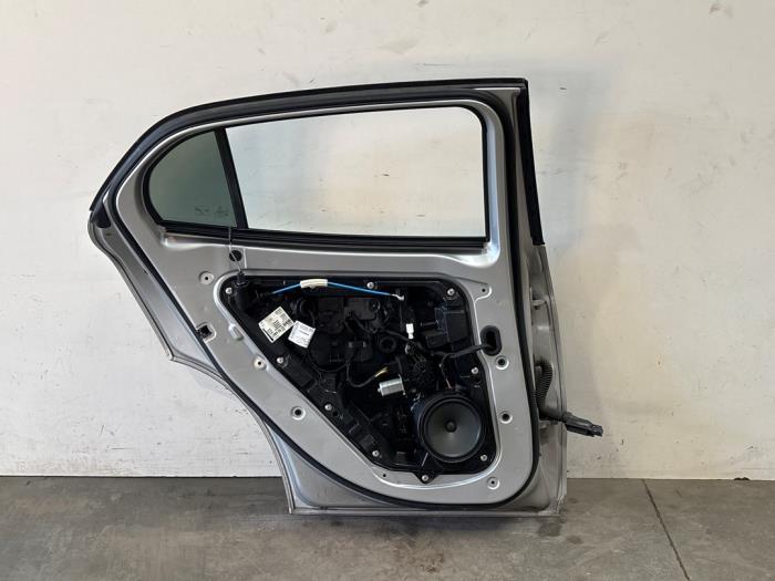 Portière 4portes arrière gauche Mercedes GLA