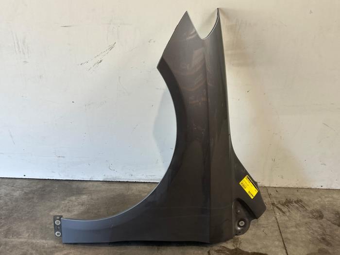 Scherm links-voor Mercedes B-Klasse