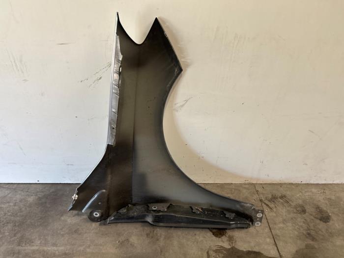 Front wing, left Mercedes B-Klasse
