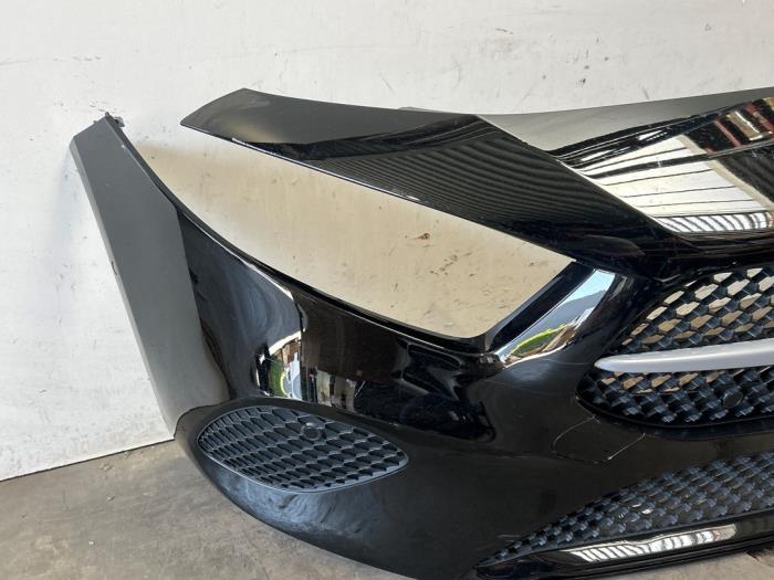 Zderzak przedni Mercedes A-Klasse