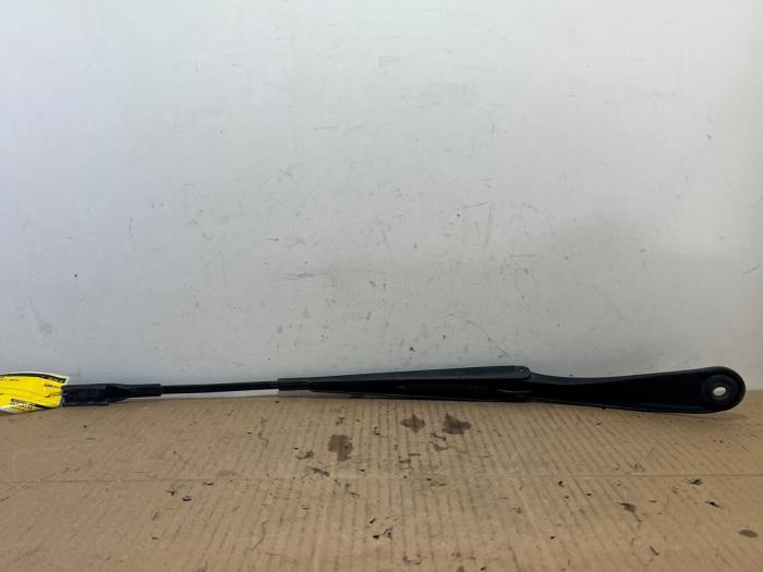 Brazo delantero de limpiaparabrisas Mercedes B-Klasse