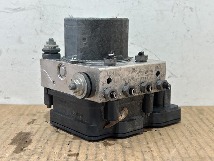 ABS pump Mercedes B-Klasse