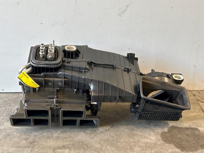 Heater housing Mercedes B-Klasse