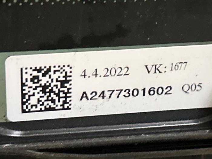 Ventanilla triangular derecha detrás Mercedes EQA