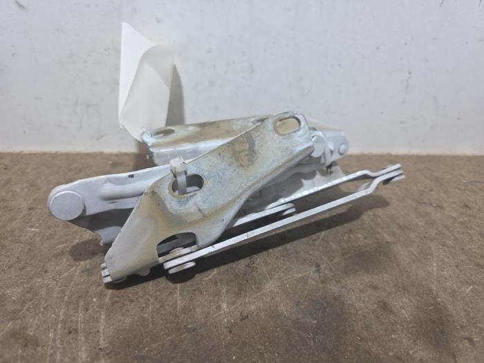 Bonnet Hinge Mercedes Sprinter