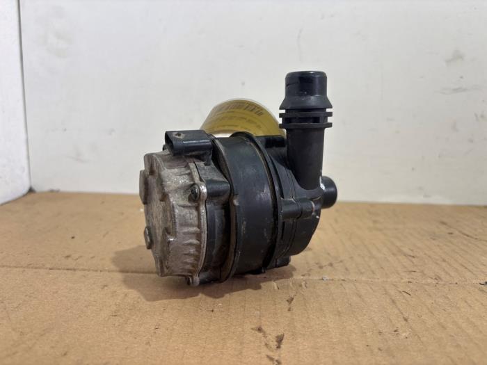 Waterpomp Mercedes C-Klasse