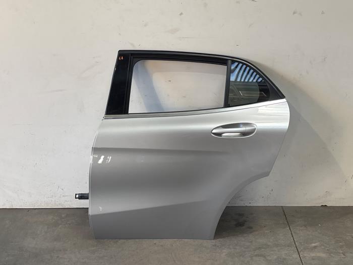 Portière 4portes arrière gauche Mercedes GLA