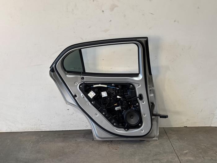 Portière 4portes arrière gauche Mercedes GLA