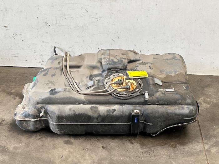 Krafstofftank Mercedes GLA