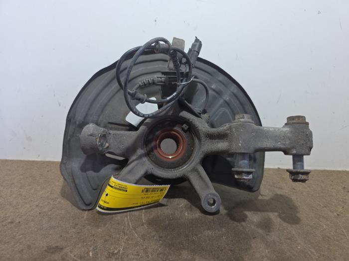 Fusee links-voor Mercedes GLA