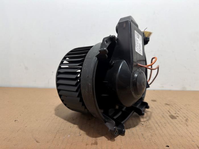 Heating and ventilation fan motor Mercedes GLA