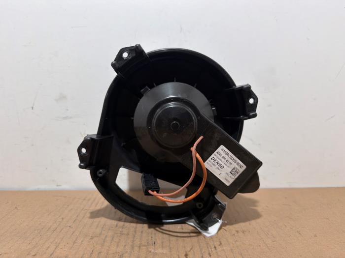 Heating and ventilation fan motor Mercedes GLA