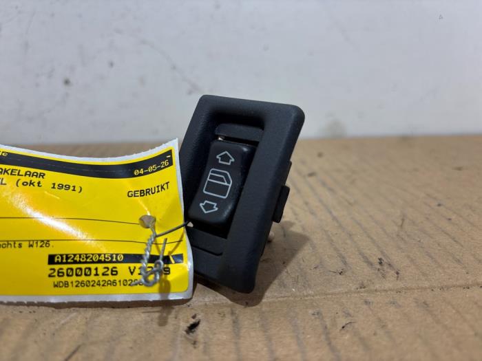 Przelacznik elektrycznej szyby Mercedes 260SE-600SEL